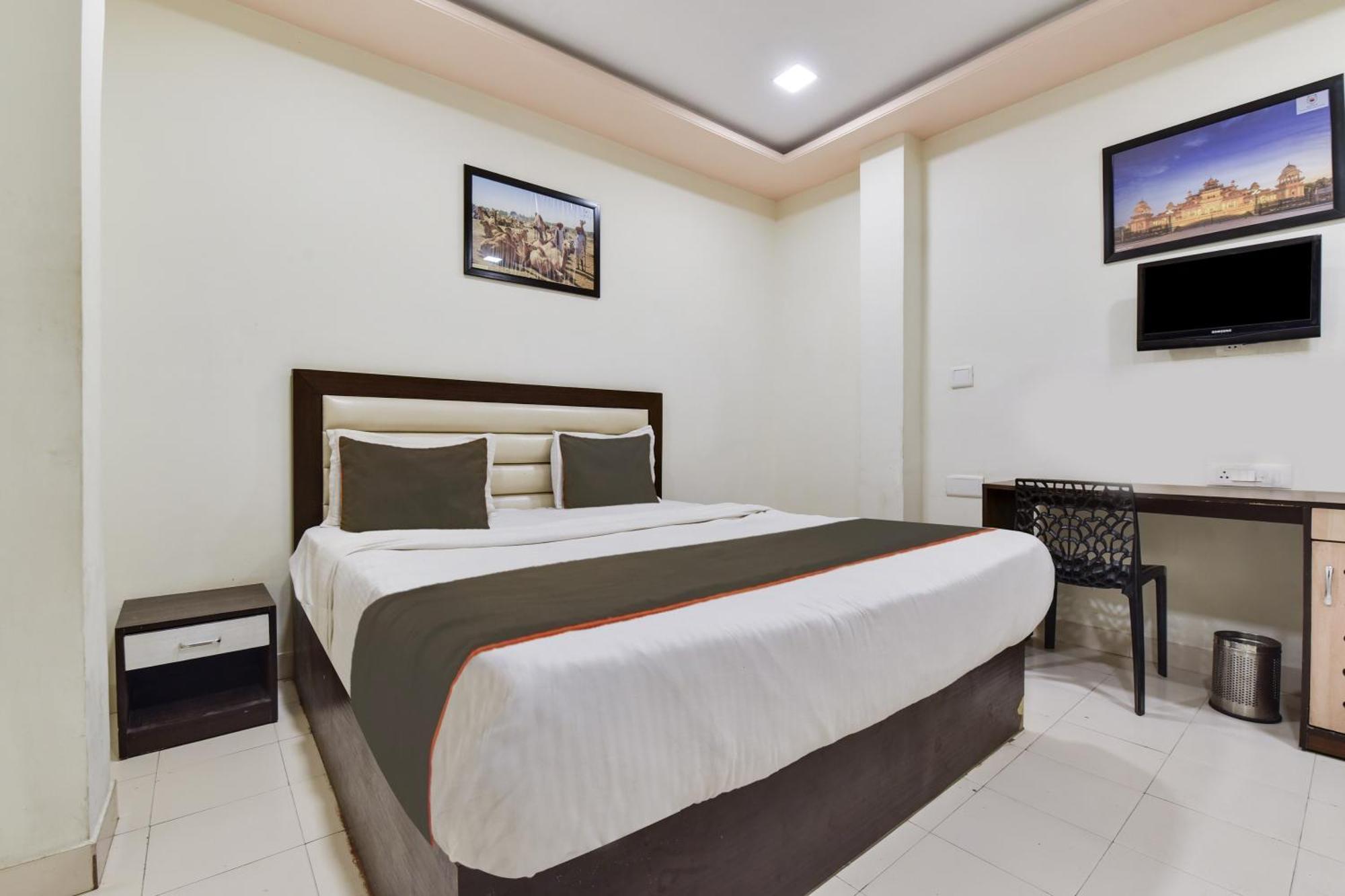 Super Hotel O Ratnam Palace Udaipur Exterior photo